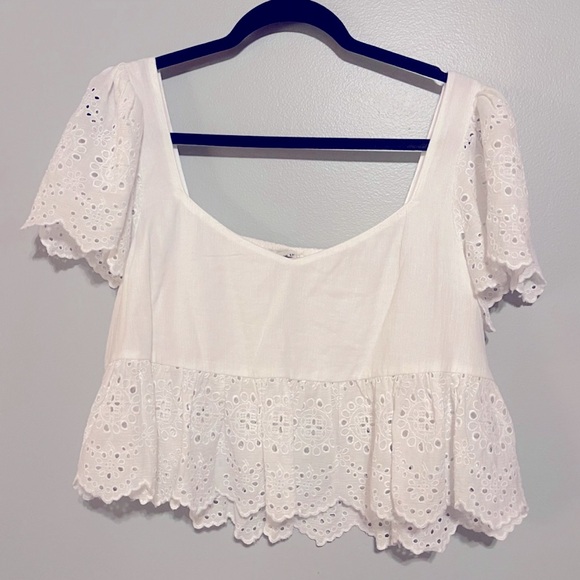 American Eagle flutter sleeve cropped blouse - Picture 3 of 5